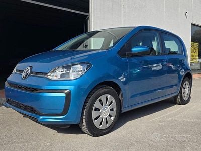 Usata VW up! move up! 67 CV (49 kW) 2016 Blu Utilitaria