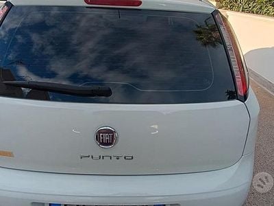 Usata Fiat Grande Punto 75 CV (55 kW) 2014 Bianco Utilitaria