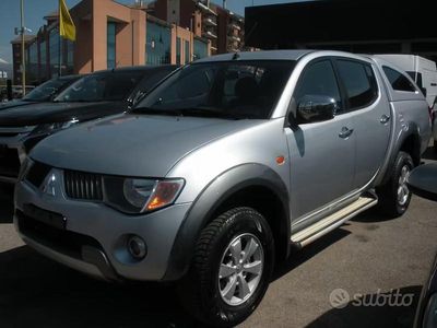 Usata Mitsubishi L200 Intense 136 CV (100 kW) 2011 Grigio Pick-up
