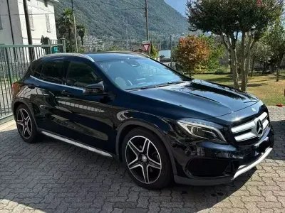 Usata Mercedes GLA220 177 CV (130 kW) 2016 Nero SUV