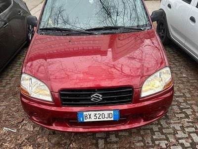 Usata Suzuki Ignis GL 83 CV (61 kW) 2000 Rosso Utilitaria