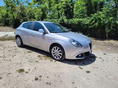 Usata Alfa Romeo Giulietta Business 120 CV (88 kW) 2016 Utilitaria
