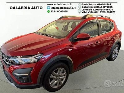 Usata Dacia Sandero Comfort 100 CV (73 kW) 2022 Rosso Berlina