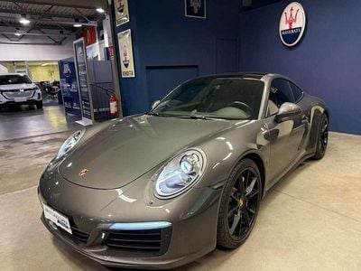 Porsche 911 Carrera 4