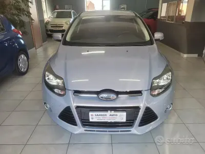 Usata Ford Focus Titanium 115 CV (84 kW) 2011 Grigio Berlina