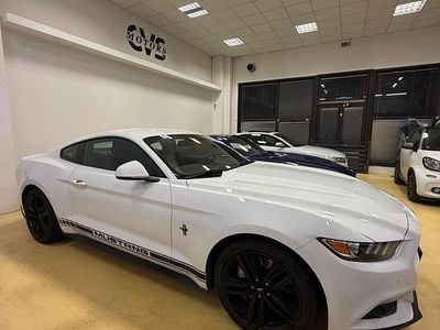 Usata Ford Mustang 317 CV (233 kW) 2017 Bianco Coupé