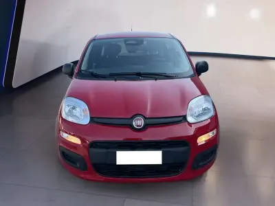 Usata Fiat Panda 69 CV (50 kW) 2025 Rosso Utilitaria