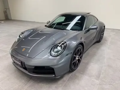 Usata Porsche 911 Carrera 394 CV (289 kW) 2025 Grigio Coupé