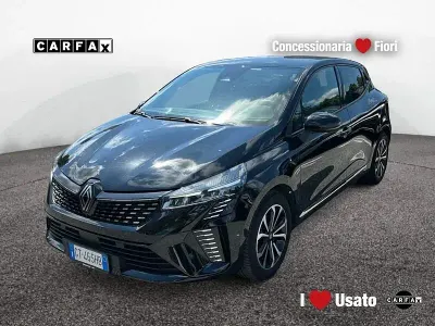 Usata Renault Clio V Techno 101 CV (74 kW) 2024 Nero Utilitaria