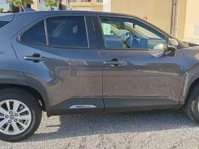 Usata Toyota Yaris Cross 92 CV (67 kW) 2024 Grigio SUV