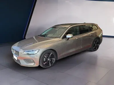 Usata Volvo V60 Business Edition 150 CV (110 kW) 2020 Grigio Station wagon