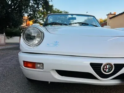 Usata Alfa Romeo Spider 109 CV (80 kW) 1992 Bianco Cabrio