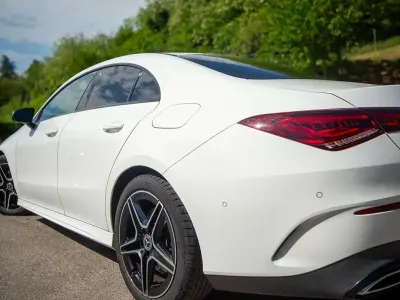 Usado Mercedes CLA250 Premium 224 CV (164 kW) 2021 Blanco Berlina