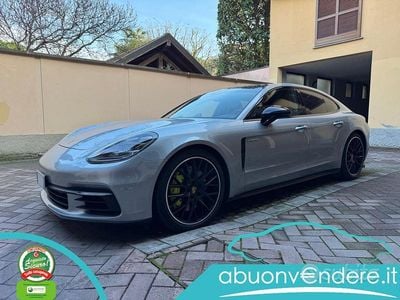 Usata Porsche Panamera 330 CV (242 kW) 2020 Grigio Berlina