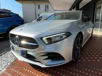Usata Mercedes A250 Premium 160 CV (117 kW) 2020 Argento Berlina