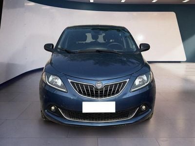 Usata Lancia Ypsilon Gold 70 CV (51 kW) 2021 Blu Utilitaria