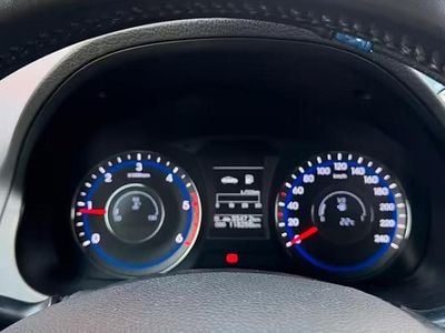 Gebraucht Hyundai i40 116 PS (85 kW) 2015 Braun Kombi