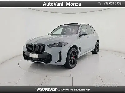 Usata BMW X5 M Sport 352 CV (258 kW) 2024 Grigio SUV