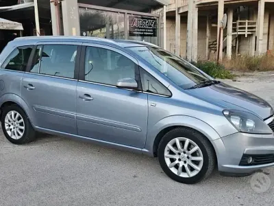 Usata Opel Zafira Cosmo 120 CV (88 kW) 2006 Grigio Monovolume