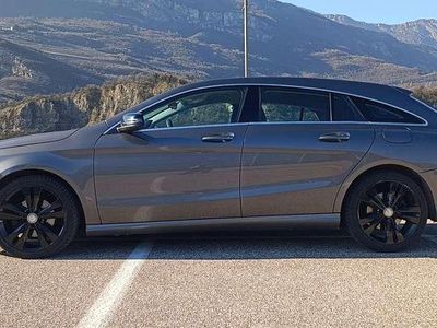 Usata Mercedes CLA200 Shooting Brake 136 CV (100 kW) 2017 Grigio Station wagon