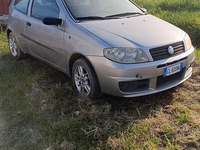 Usata Fiat Punto 2004 Grigio