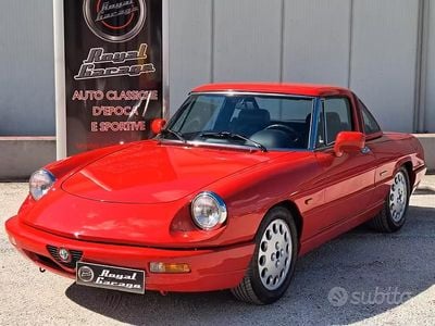 Usata Alfa Romeo Spider 95 CV (69 kW) 1991 Rosso Cabrio