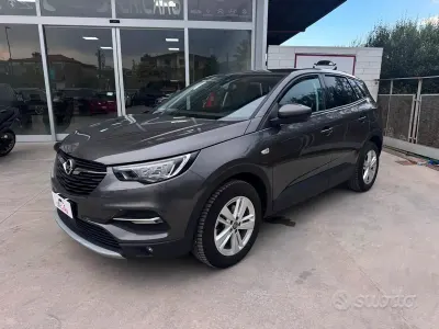 Usata Opel Grandland X Ultimate 131 CV (96 kW) 2022 Grigio SUV
