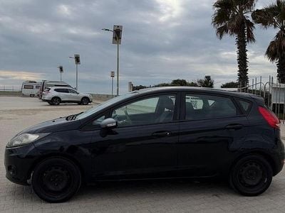Usata Ford Fiesta 96 CV (70 kW) 2009 Nero Berlina