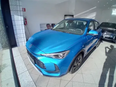 Nuova MG ZS 116 CV (85 kW) 2025 Blu/azzurro SUV