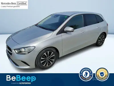 Usata Mercedes B180 Executive 116 CV (85 kW) 2023 Argento metallizzato Utilitaria