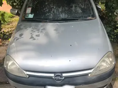 Usata Opel Corsa 58 CV (42 kW) 2001 Grigio Utilitaria