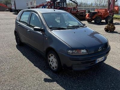 Usata Fiat Punto 80 CV (58 kW) 2001 Nero Utilitaria