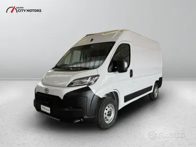 Neu Toyota Proace 120 PS (88 kW) 2025 Weiß Van / Kleinbus