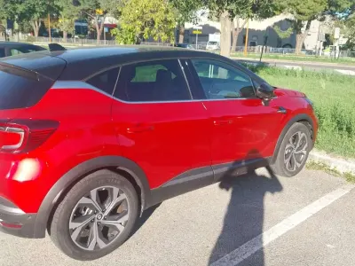 Second-hand Renault Captur RS Line 94 CP (69 kW) 2021 Roșu SUV