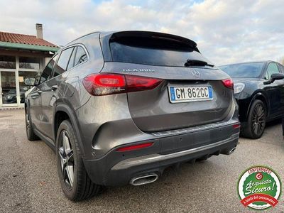Usata Mercedes GLA180 Premium 116 CV (85 kW) 2023 Grigio scuro SUV