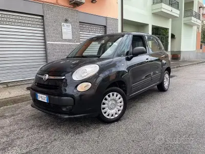 Gebraucht Fiat 500L Lounge 85 PS (62 kW) 2015 Schwarz Van / Kleinbus