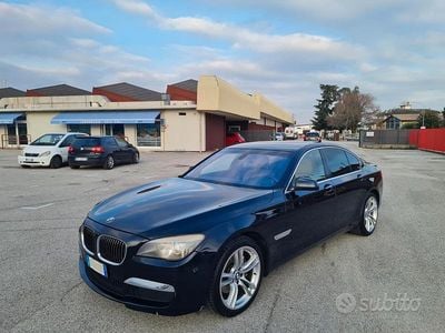 Usata BMW 740 Efficient Dynamics 305 CV (224 kW) 2011 Blu Berlina