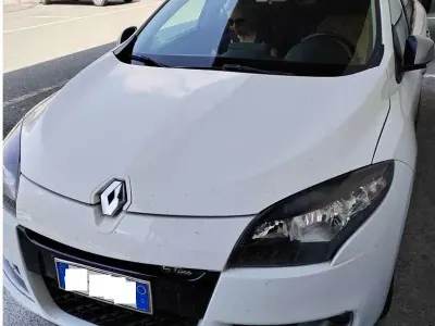 Usata Renault Mégane GT Line GT-Line 110 CV (80 kW) 2011 Bianco Station wagon