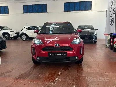 Usata Toyota Yaris Cross Trend 116 CV (85 kW) 2023 Rosso SUV