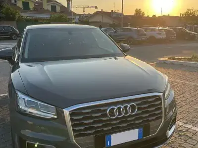 Usata Audi Q2 Ambiente 150 CV (110 kW) 2018 Grigio SUV