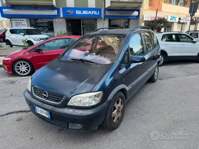 Usata Opel Zafira Elegance 101 CV (74 kW) 2002 Bluazzurro Monovolume