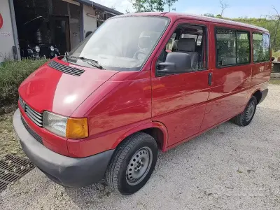 Usata VW Transporter 75 CV (55 kW) 1998 Rosso Furgone