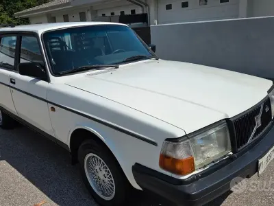 Usata Volvo 240 116 CV (85 kW) 1990 Bianco Station wagon