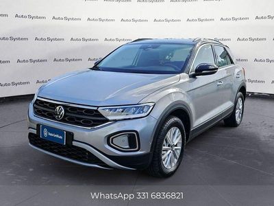 Usata VW T-Roc Life 116 CV (85 kW) 2025 Pyrit silver SUV