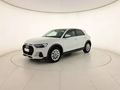 Usata Audi A1 Business 116 CV (85 kW) 2024 Bianco ghiacciaio metallizzato SUV