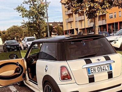 Usata Mini Cooper D 109 CV (80 kW) 2007 Bianco Utilitaria