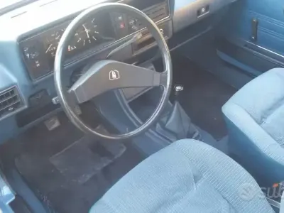 Usata VW Golf I 50 CV (36 kW) 1982 Bluazzurro Utilitaria