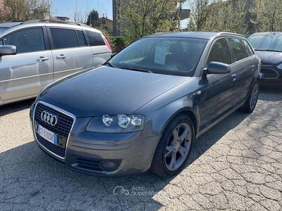 Usata Audi A3 Ambition 140 CV (102 kW) 2005 Gray Utilitaria