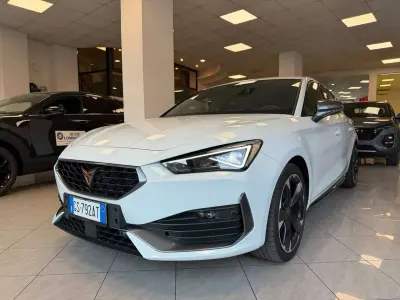 Usata Cupra Leon 150 CV (110 kW) 2024 Bianco Berlina
