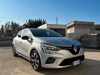 Usata Renault Clio V 100 CV (73 kW) 2023 Berlina